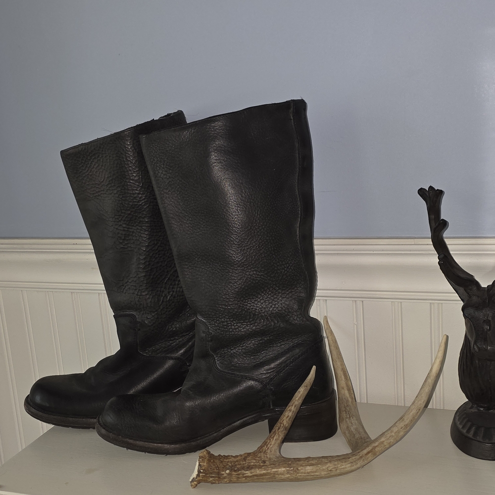 Frye Black Leather Heeled Boots